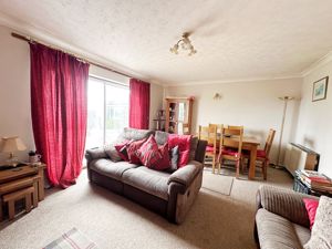 Living/ dining room 1- click for photo gallery